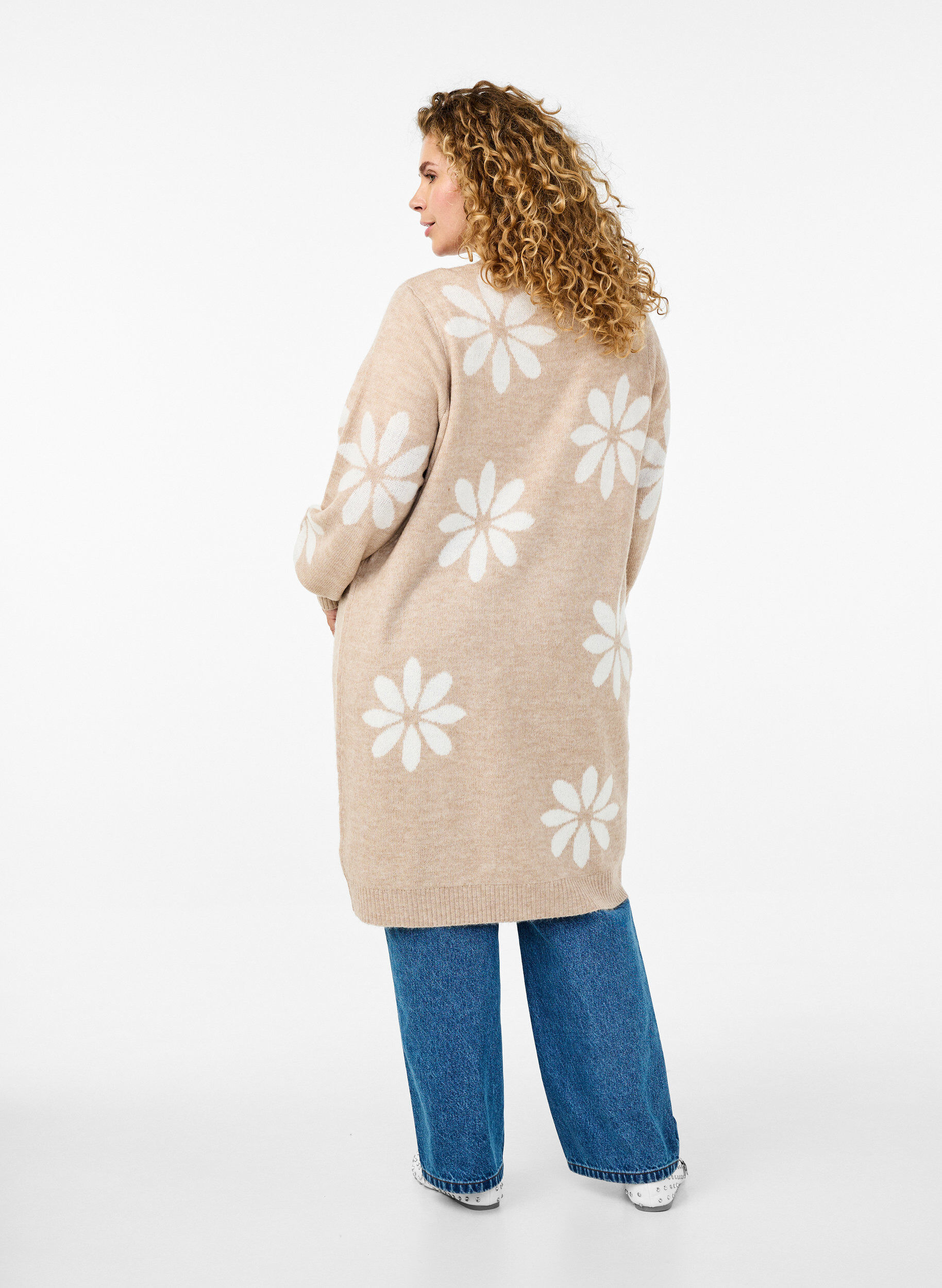 Zizzi Lange Strickjacke mit floralem Muster, Simply Taupe Comb, Model image number 1