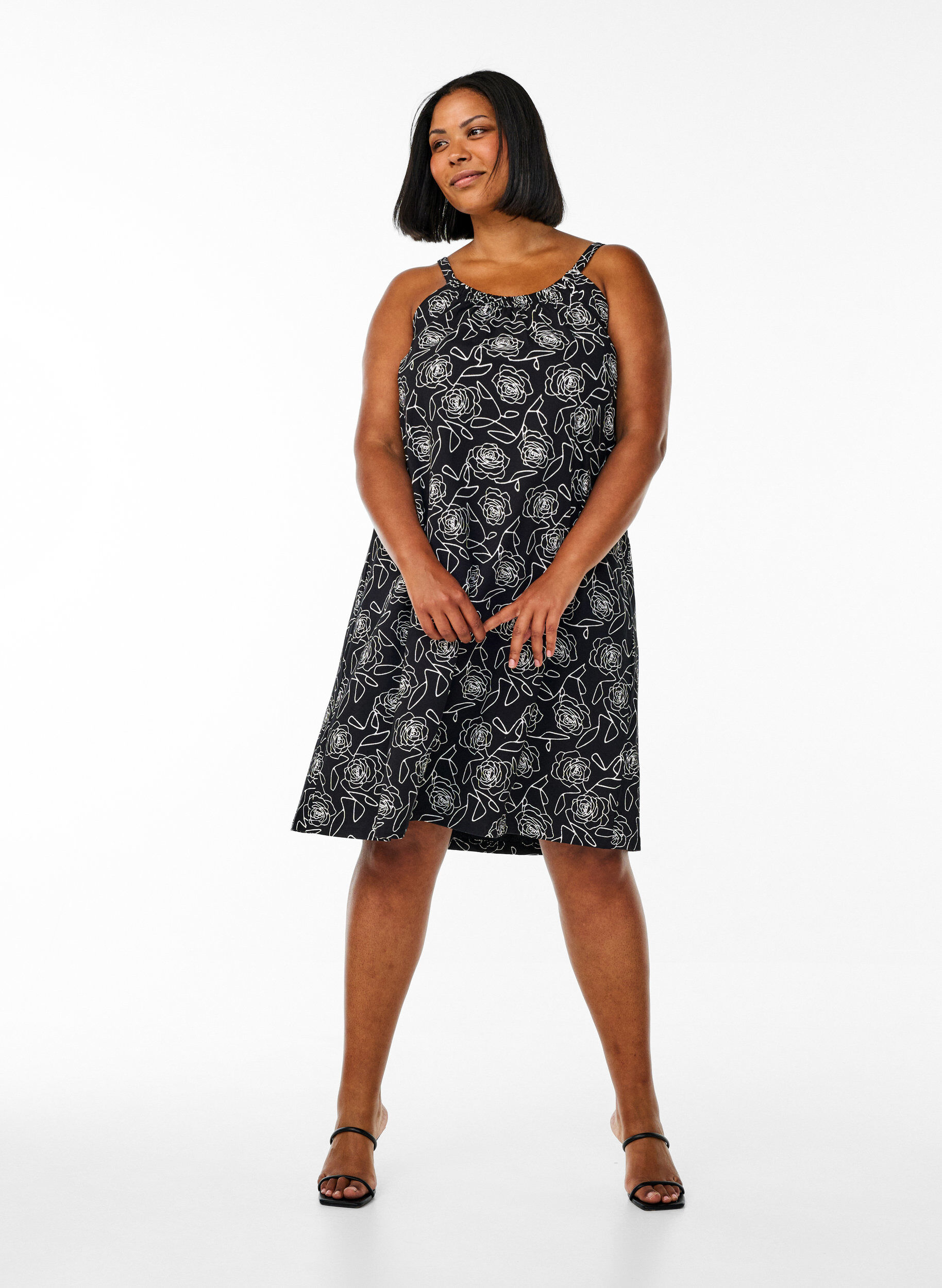 Zizzi Midi-Tr&auml;gerkleid aus Bio-Baumwolle., Schwarz, Model image number 1
