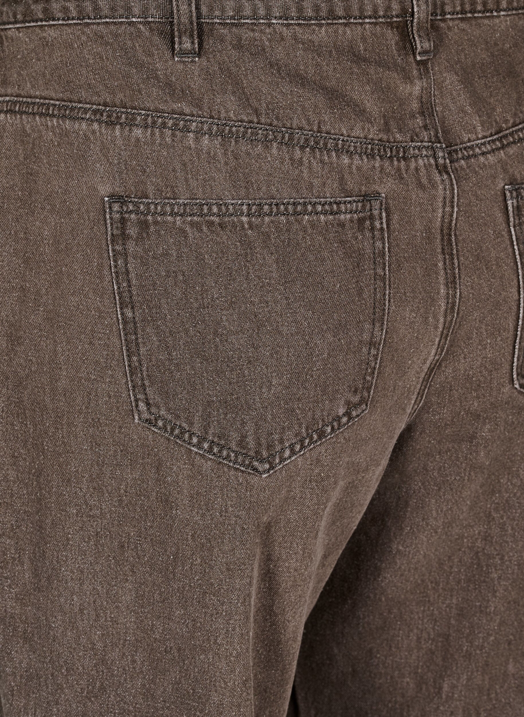 Zizzi Jeans in gerader Passform aus farbigem Denim, Braun, Packshot image number 3