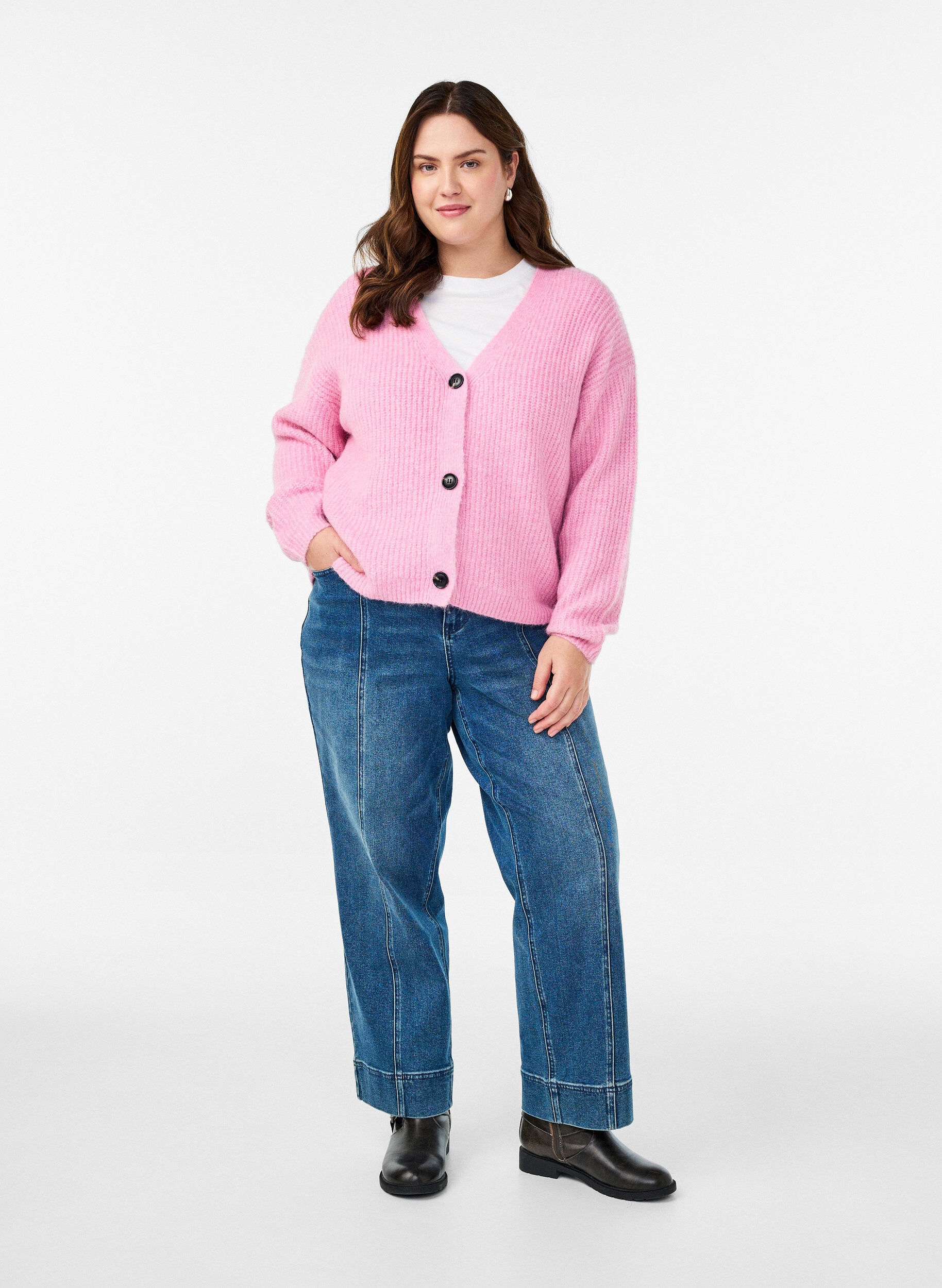 Zizzi Strickjacke mit V-Ausschnitt, Pink, Model image number 1