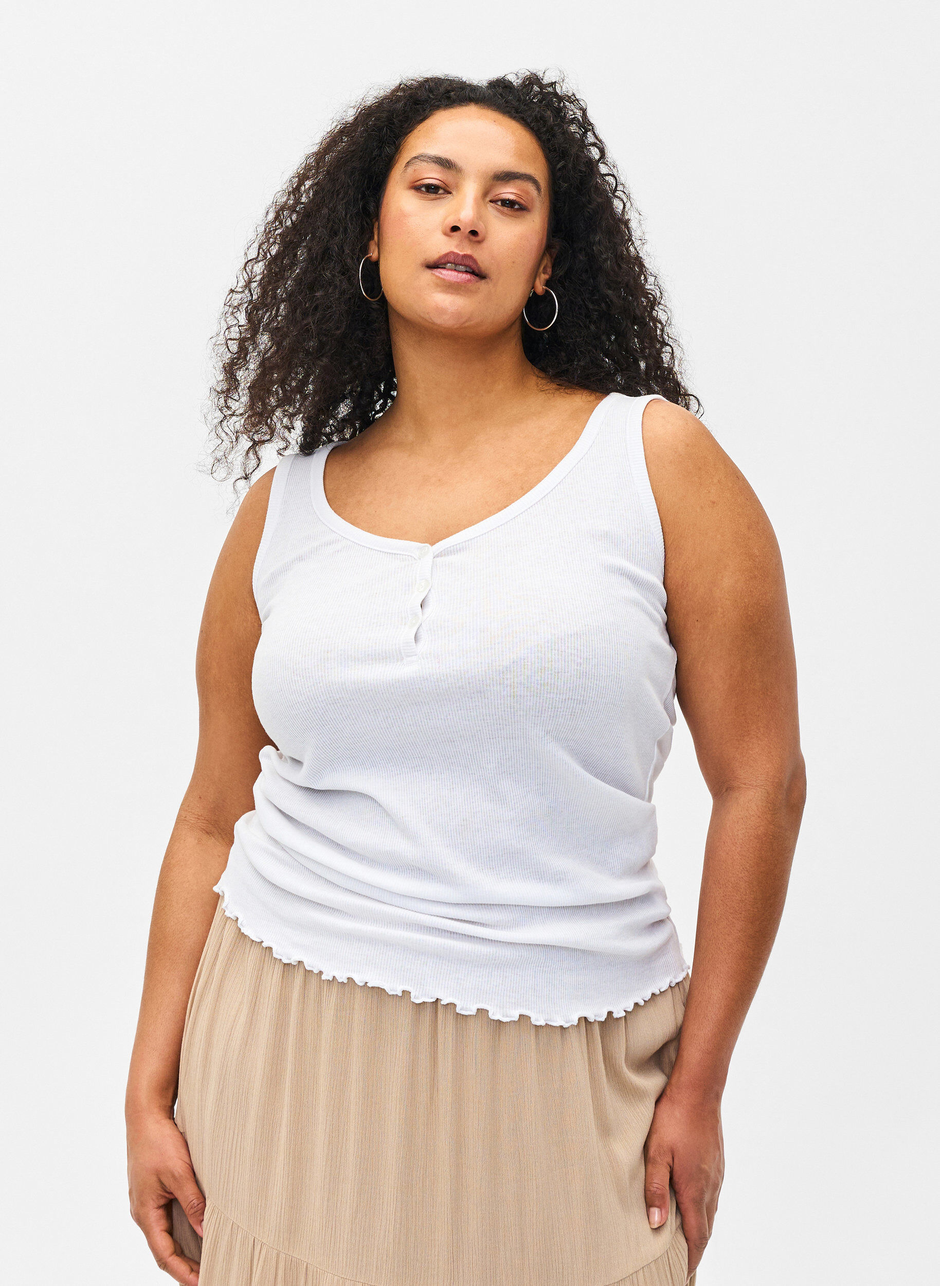 Zizzi Geripptes Tanktop mit Kn&ouml;pfen, Bright White, Model image number 0