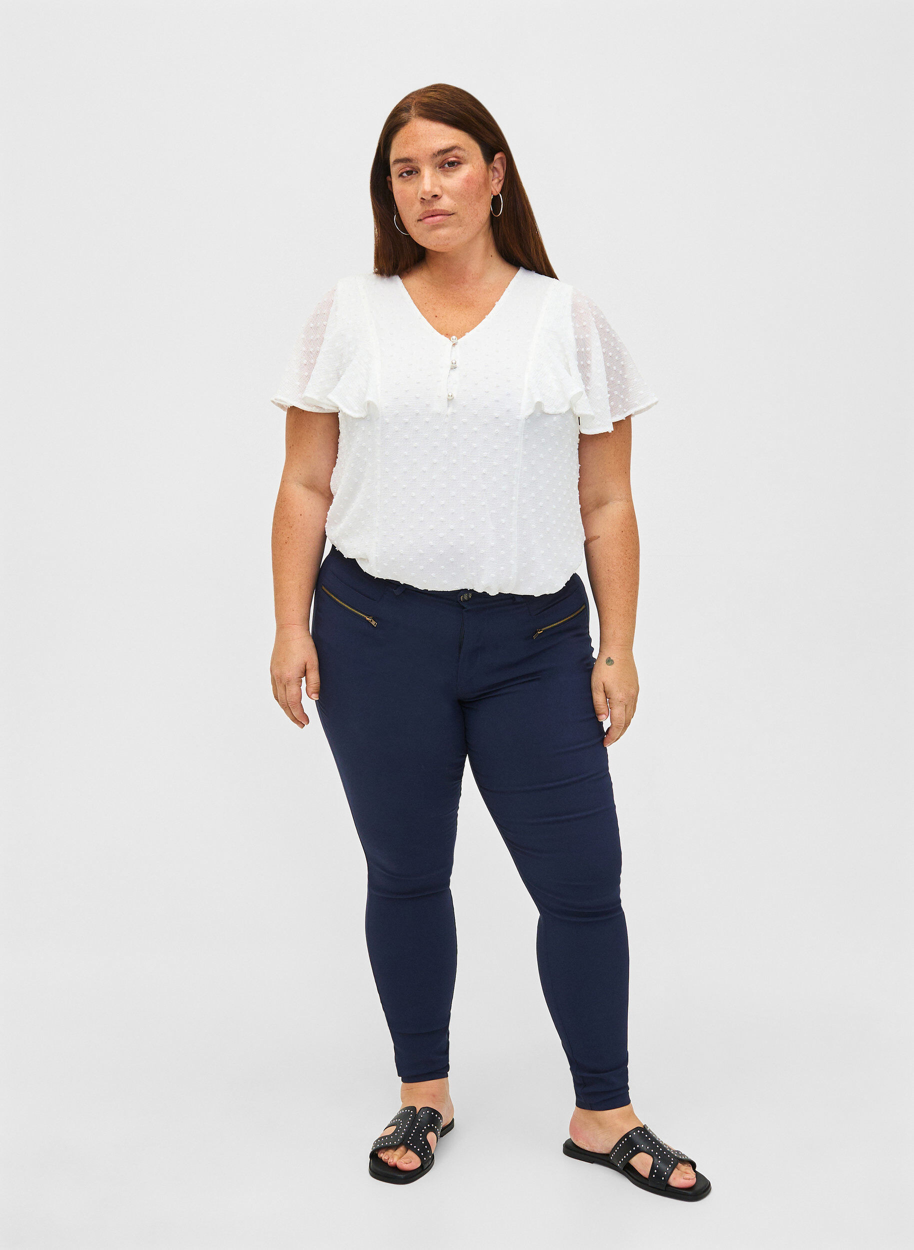 Zizzi Bluse mit gepunkteter Struktur und kurzen &Auml;rmeln, Bright White, Model image number 2