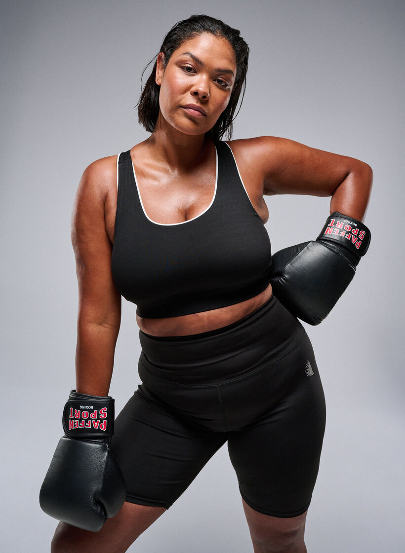 Eng anliegende Trainingsshorts, Schwarz, Image