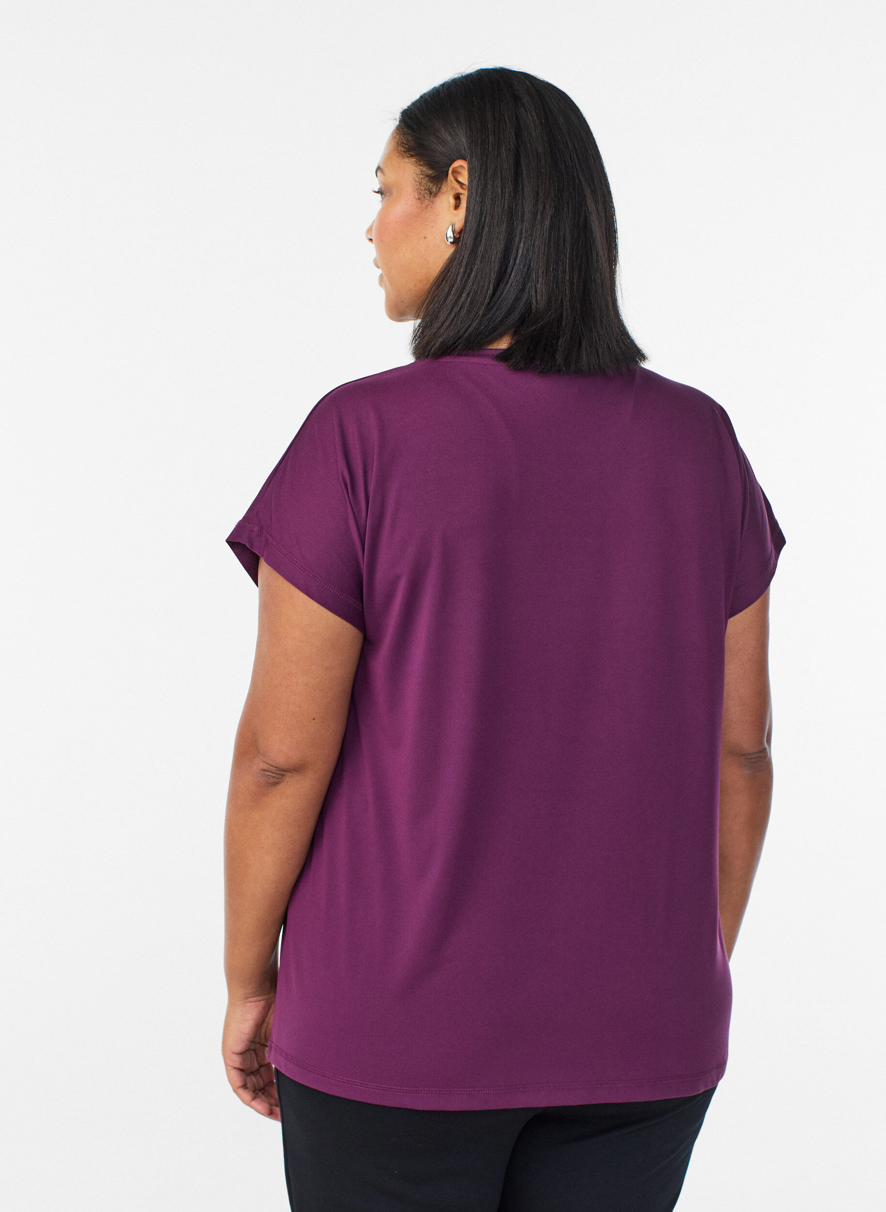 ZizziEinfarbiges Trainings-T-Shirt, Lila, Model image number 2