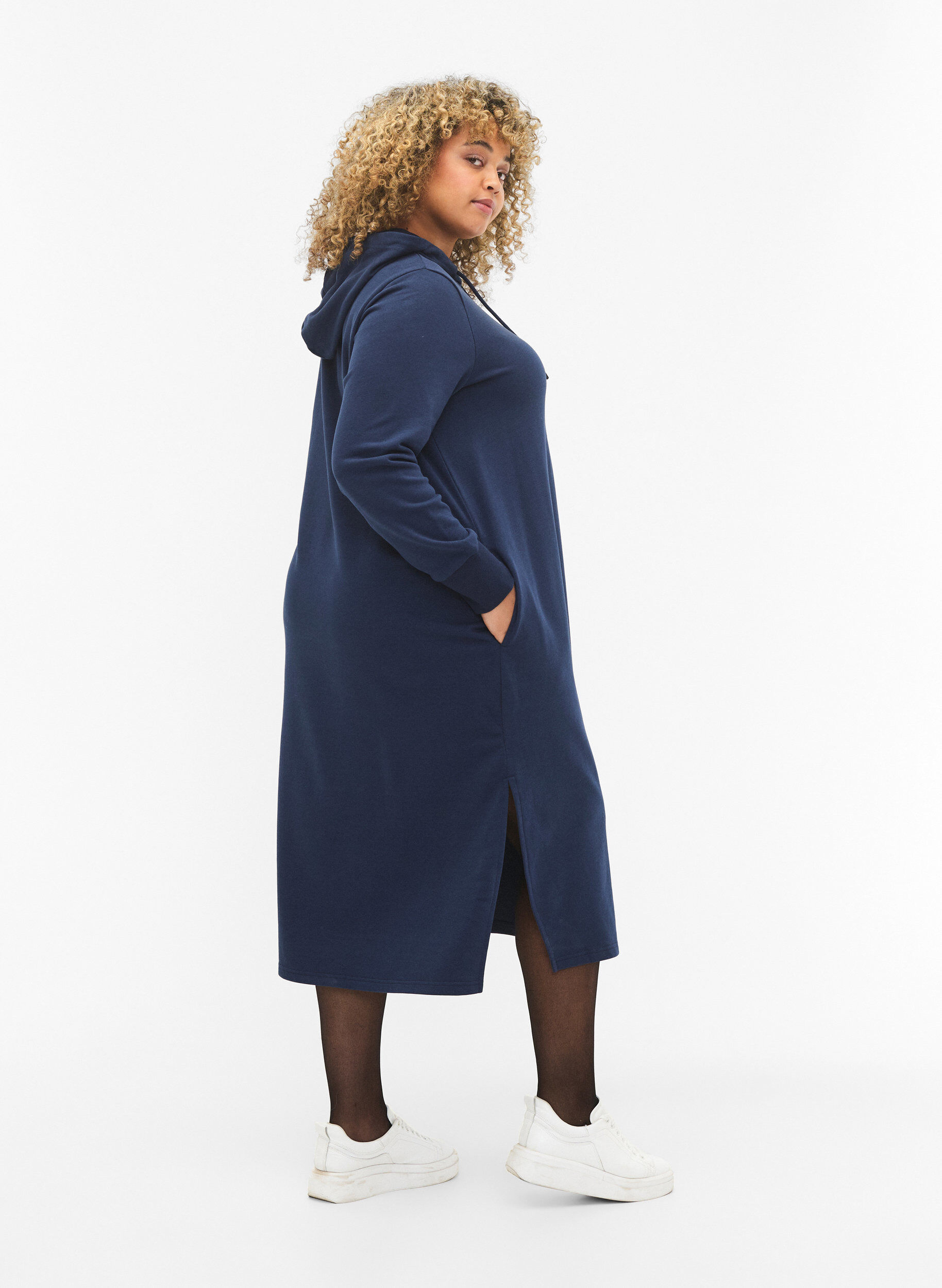 Zizzi Sweatshirtkleid mit Kapuze, Dress Blues, Model image number 1