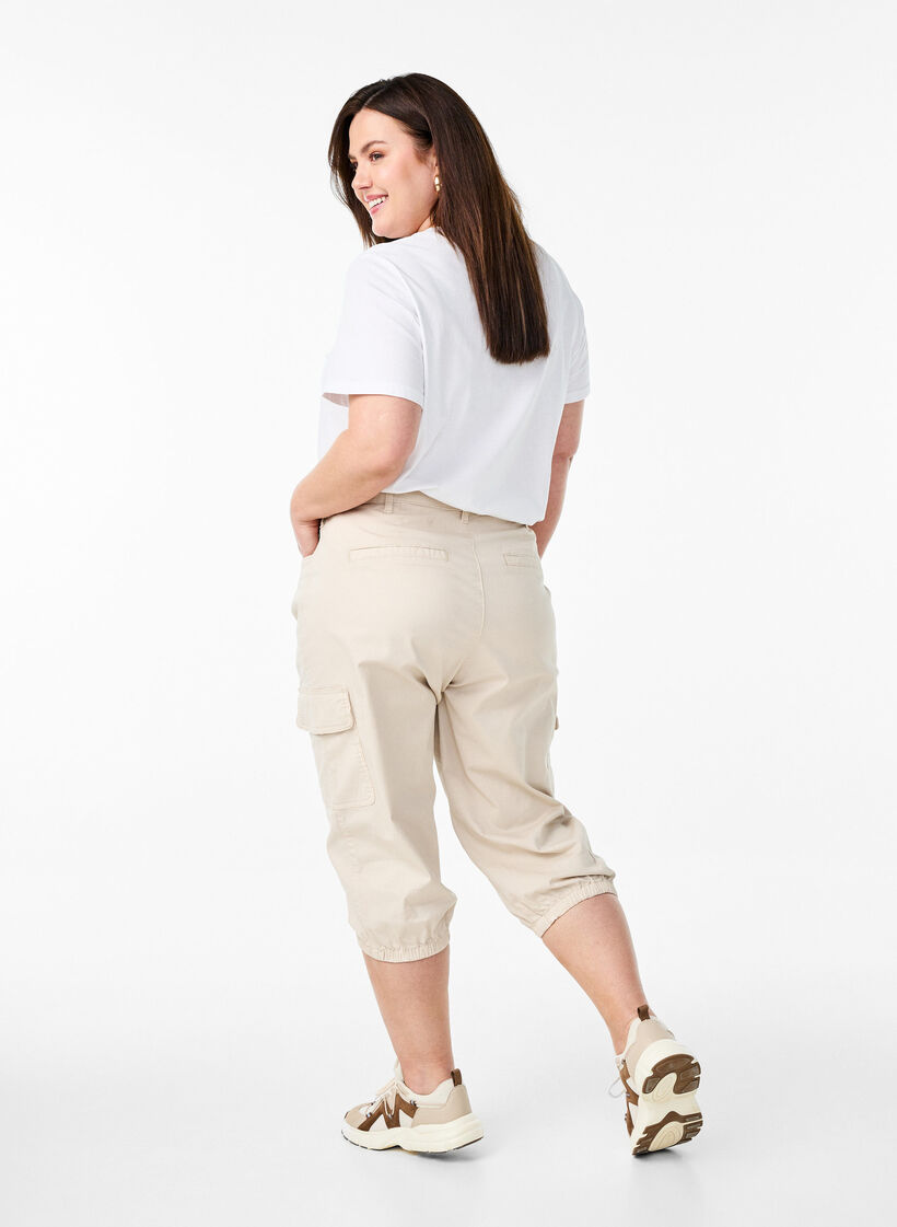Cargo-Knickers mit hoher Taille, Beige, Model image number 1