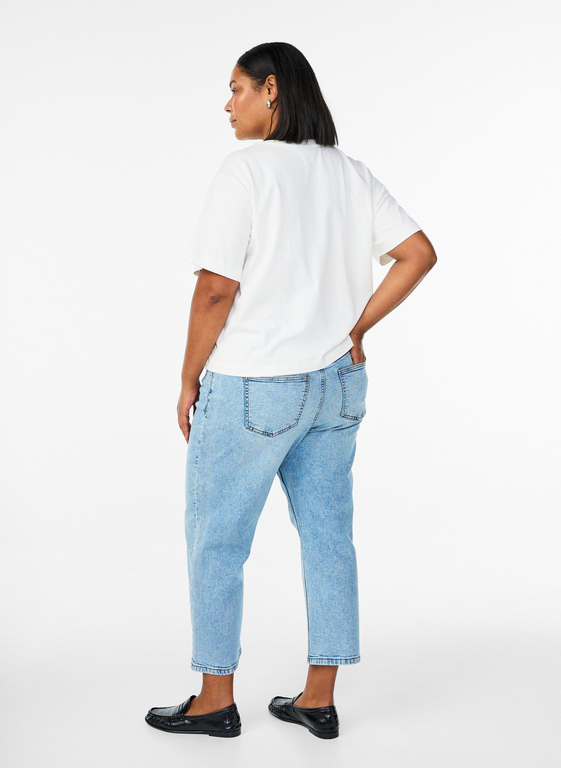 Zizzi Gek&uuml;rzte Vera Jeans mit Destroyed-Effekten, Blau, Model image number 1