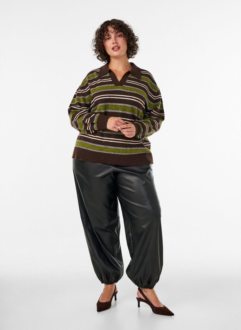 Ballonhose aus Kunstleder, Schwarz, Model image number 0