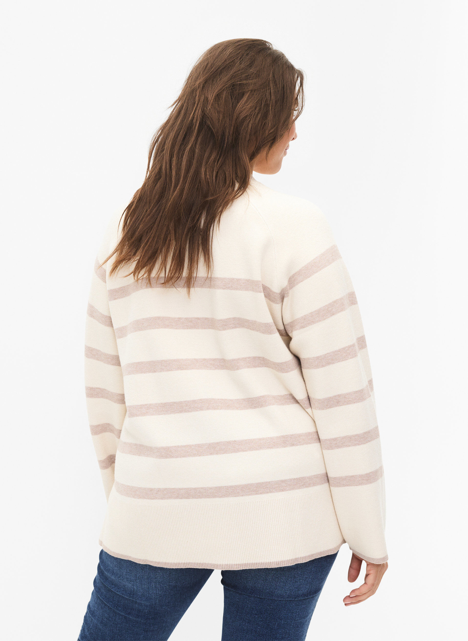 Zizzi Pullover aus Viskosemischung mit Seitenschlitz	, Birch W/Simply T., Model image number 1