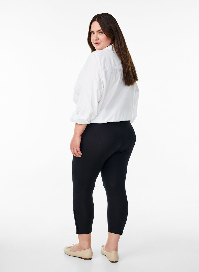 3/4 Leggings mit Knöpfen, Schwarz, Model image number 2