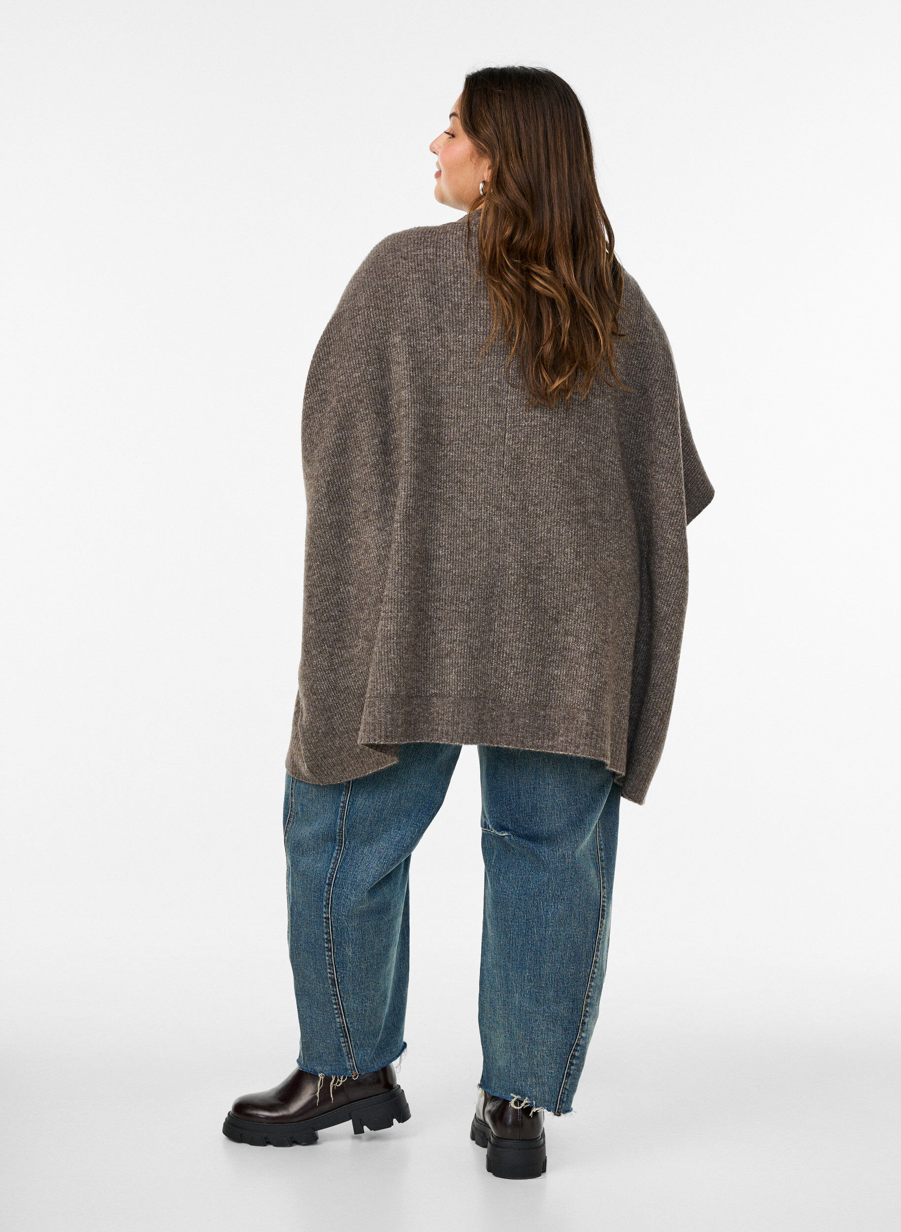 ZizziStrickjacke mit offener Vorderseite und weiten &Auml;rmeln, Braun, Model image number 2