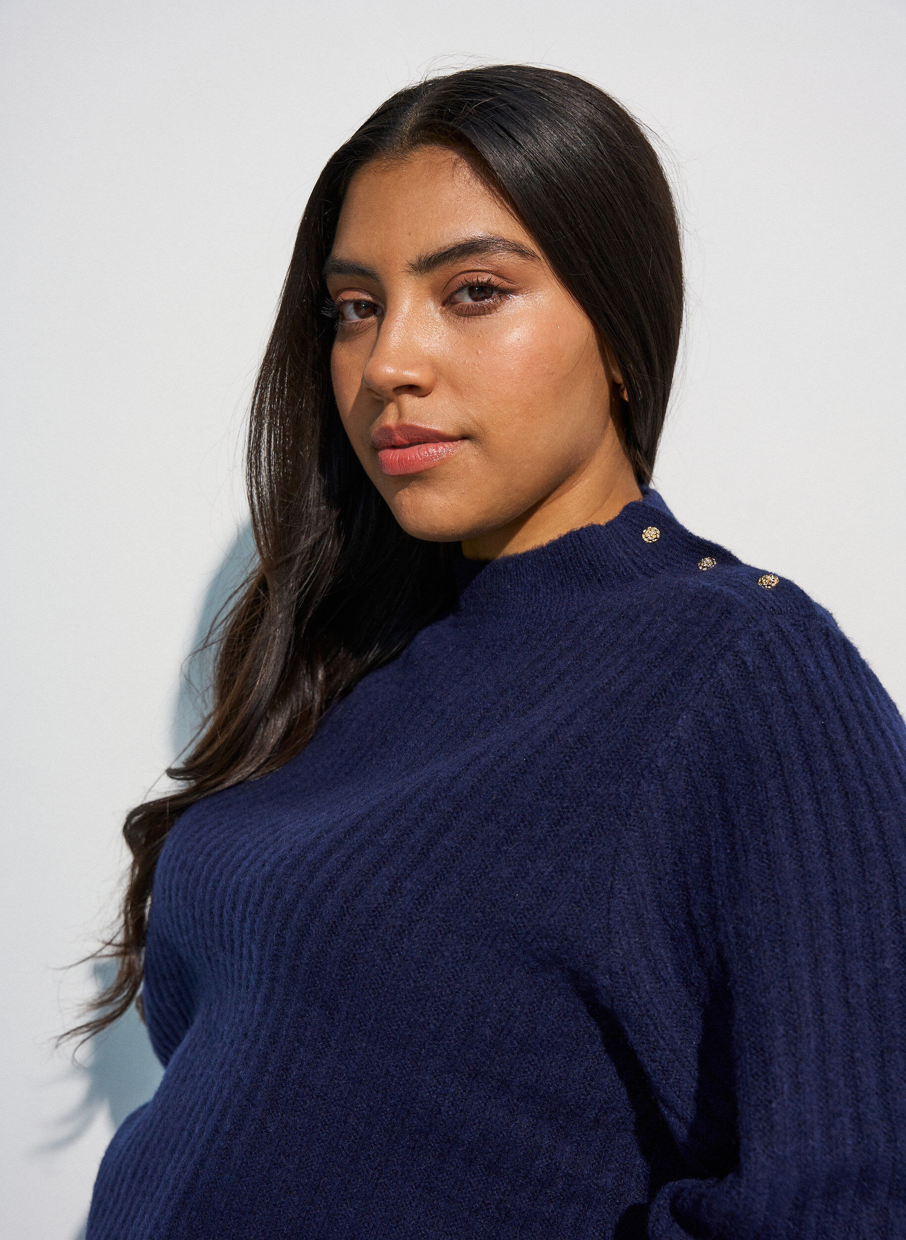 ZizziPullover aus Rippstrick mit Puff&auml;rmeln und Kn&ouml;pfen, Blau, Model image number 3