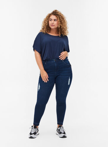 Super Slim Amy Jeans mit Schlitz, Dark blue denim, Model image number 0