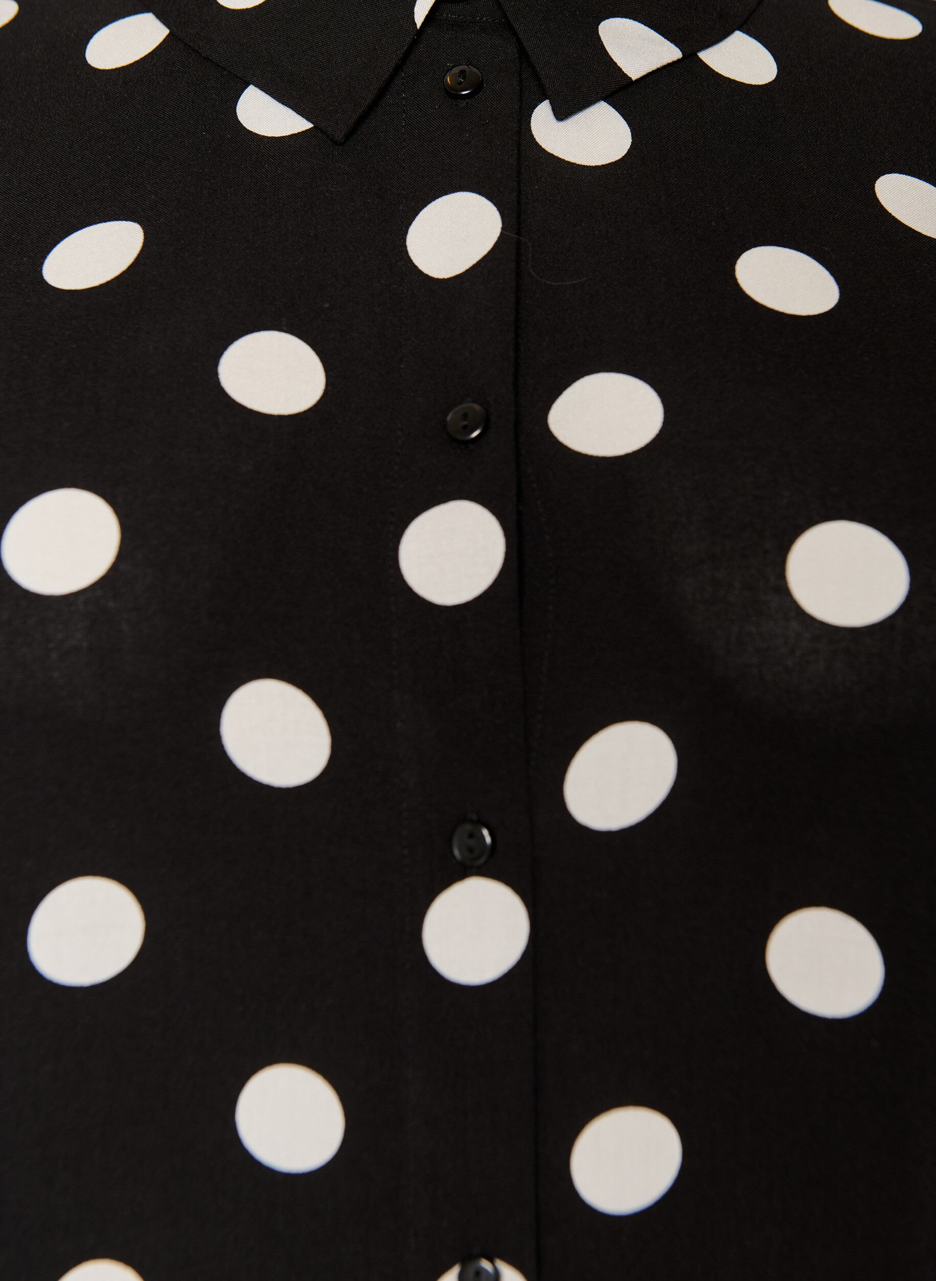 Zizzi Locker geschnittenes langes Hemd aus Viskose, Vanille, Packshot image number 2