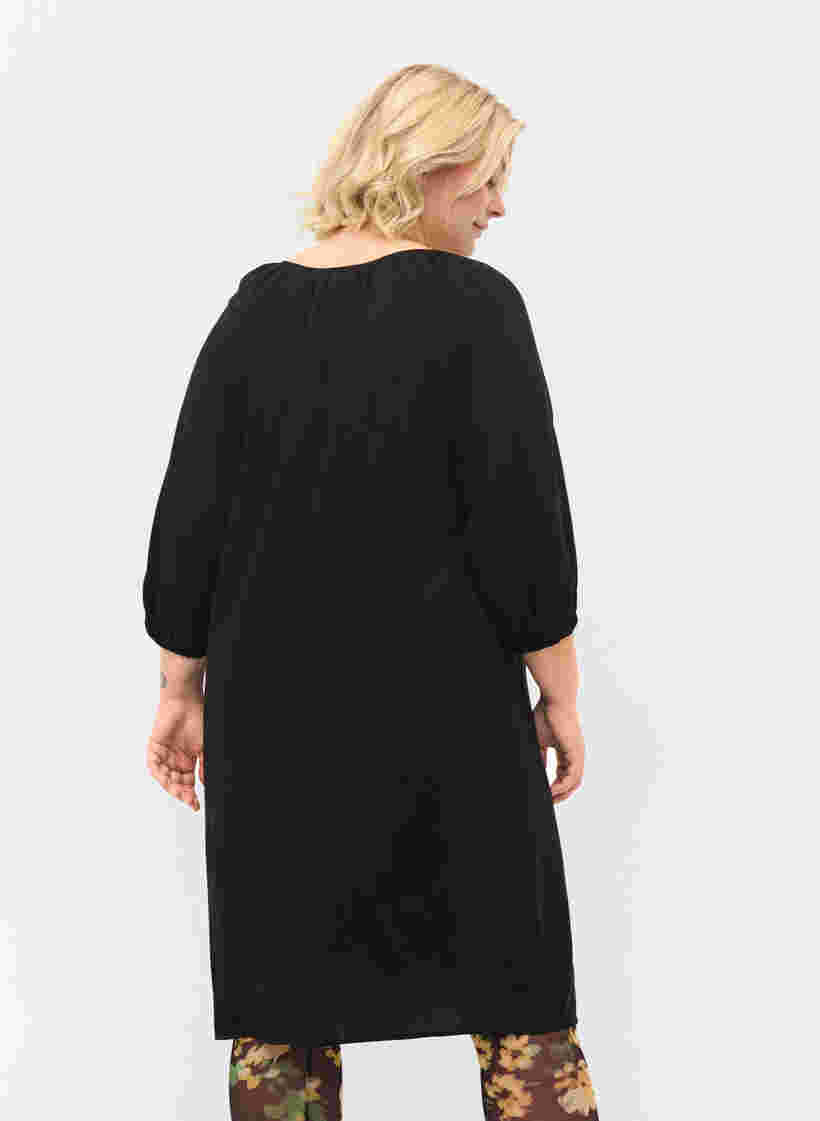 Viskosekleid mit V-Ausschnitt, Black, Model image number 1