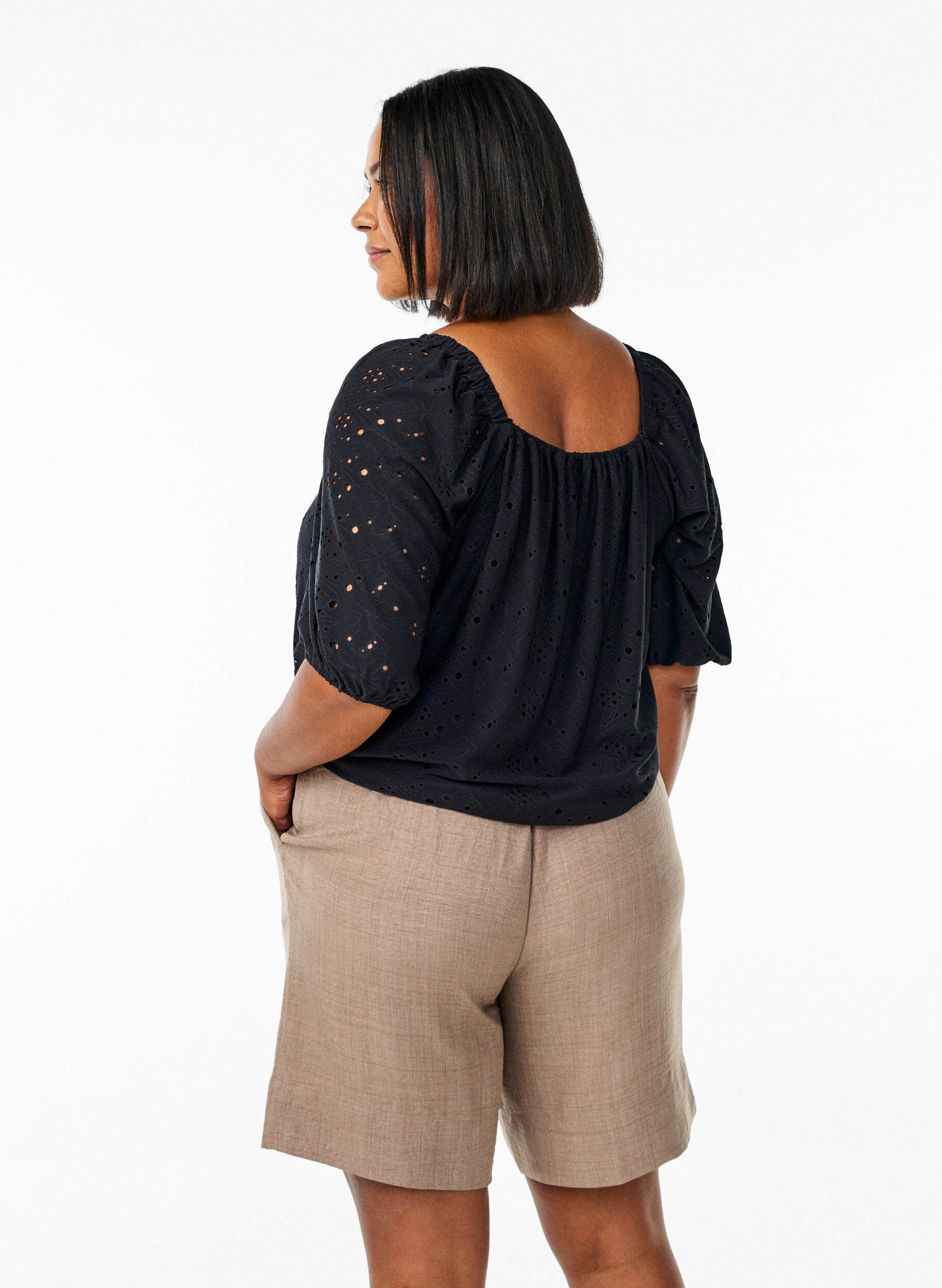 ZizziShorts mit Taschen und hoher Taille, Braun, Model image number 2