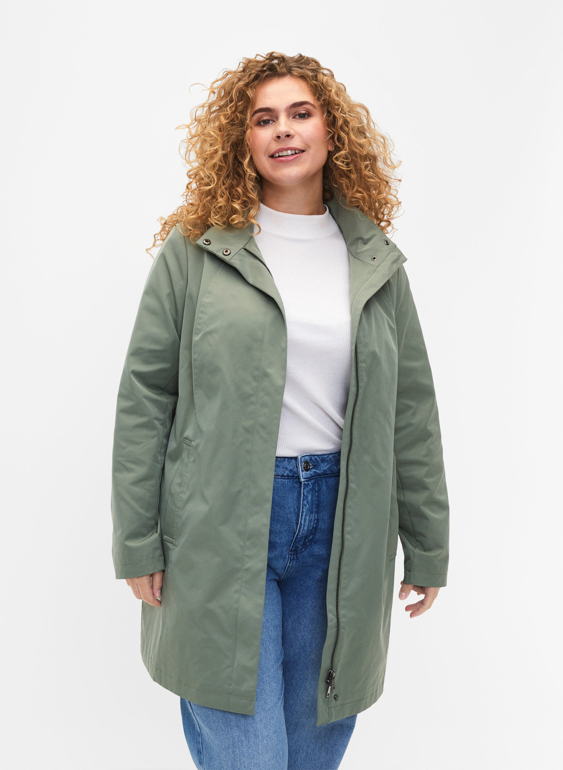 Zizzi Jacke mit Taschen und hohem Kragen, Gr&uuml;n, Model image number 0