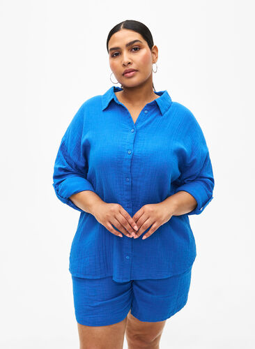 Kurze Hosen mit Taschen aus Baumwoll-Musselin, Victoria blue, Model image number 0