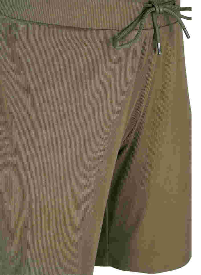 Lockere Shorts mit Ripp, Ivy Green, Packshot image number 2