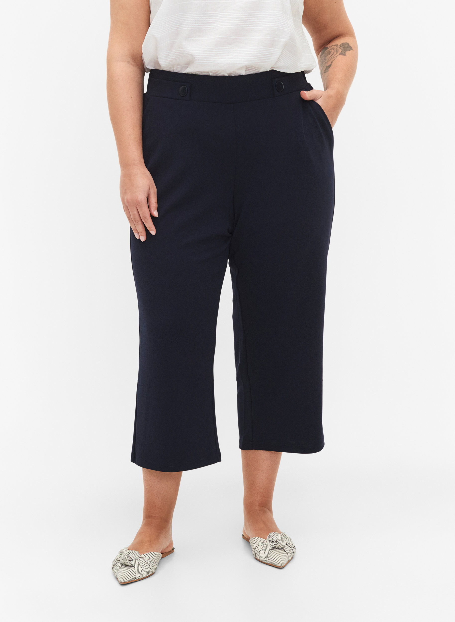 Zizzi7/8 Hose mit lockerer Passform, Blau, Model image number 3
