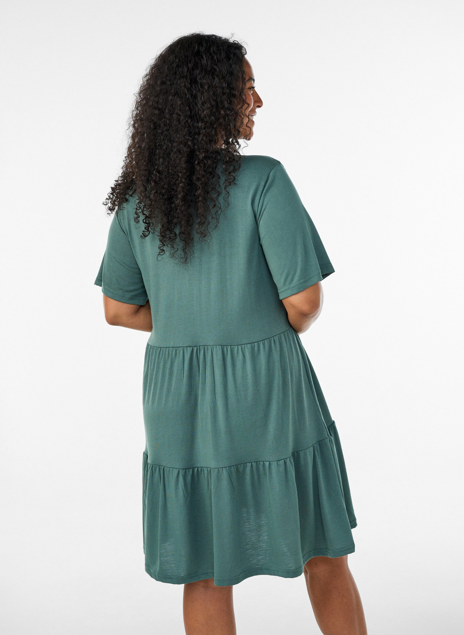 ZizziJerseykleid mit Spitzendetails und mehrlagigem Rock, Gr&uuml;n, Model image number 2