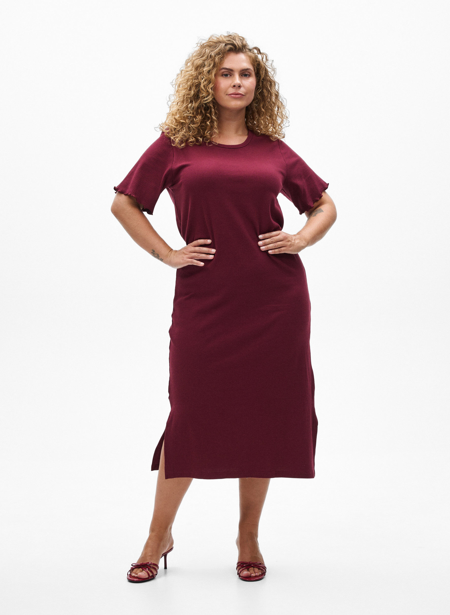 Maxikleid aus Jersey mit kurzen &Auml;rmeln, Dunkles Bordeaux, Model