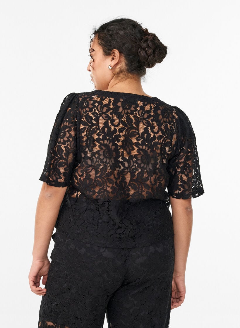 Kurz&auml;rmelige Spitzenbluse mit V-Ausschnitt, Schwarz, Model image number 2