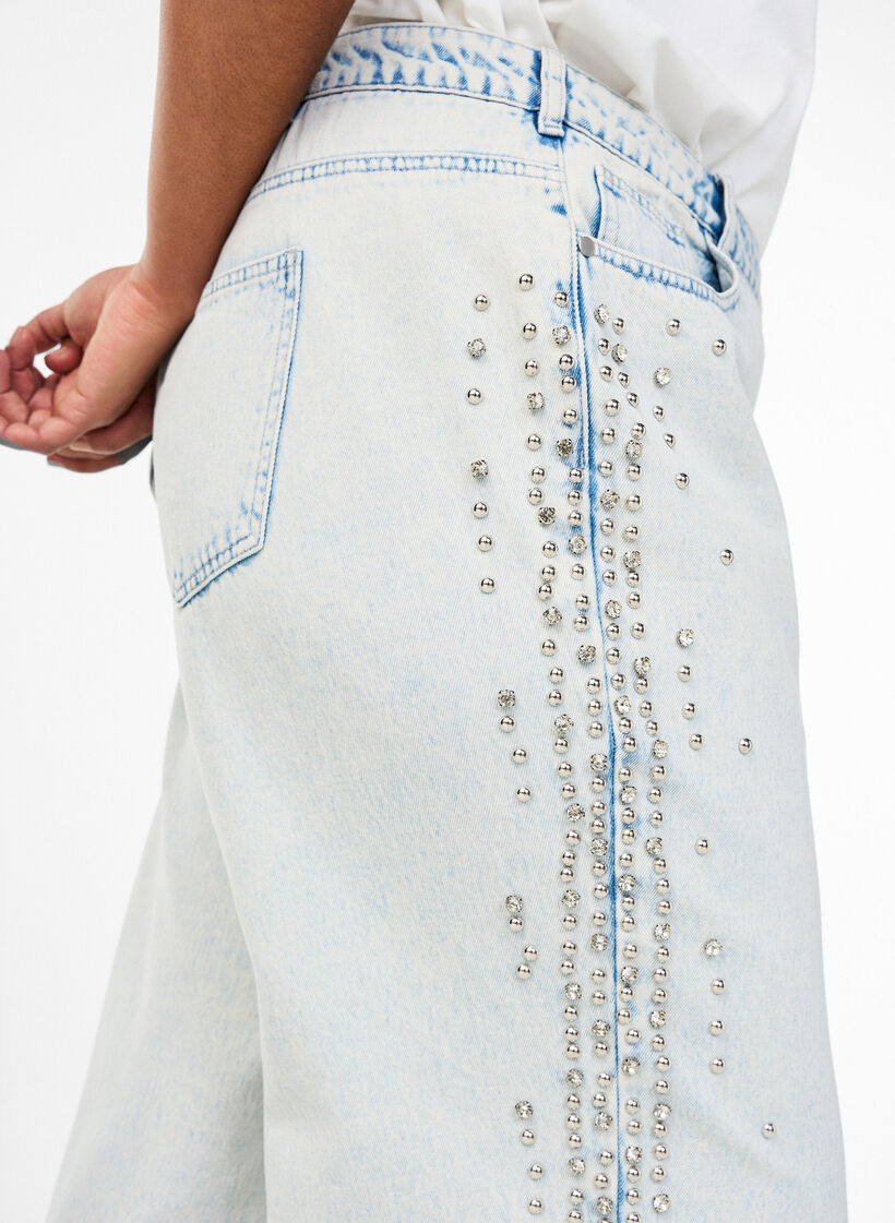 Kiana Jeans mit Zierdetails an den Seiten, Blau, Model image number 2
