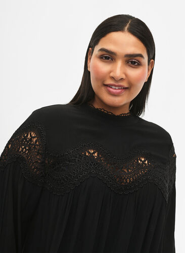 Viskose-Kleid mit Stickerei, Black, Model image number 2