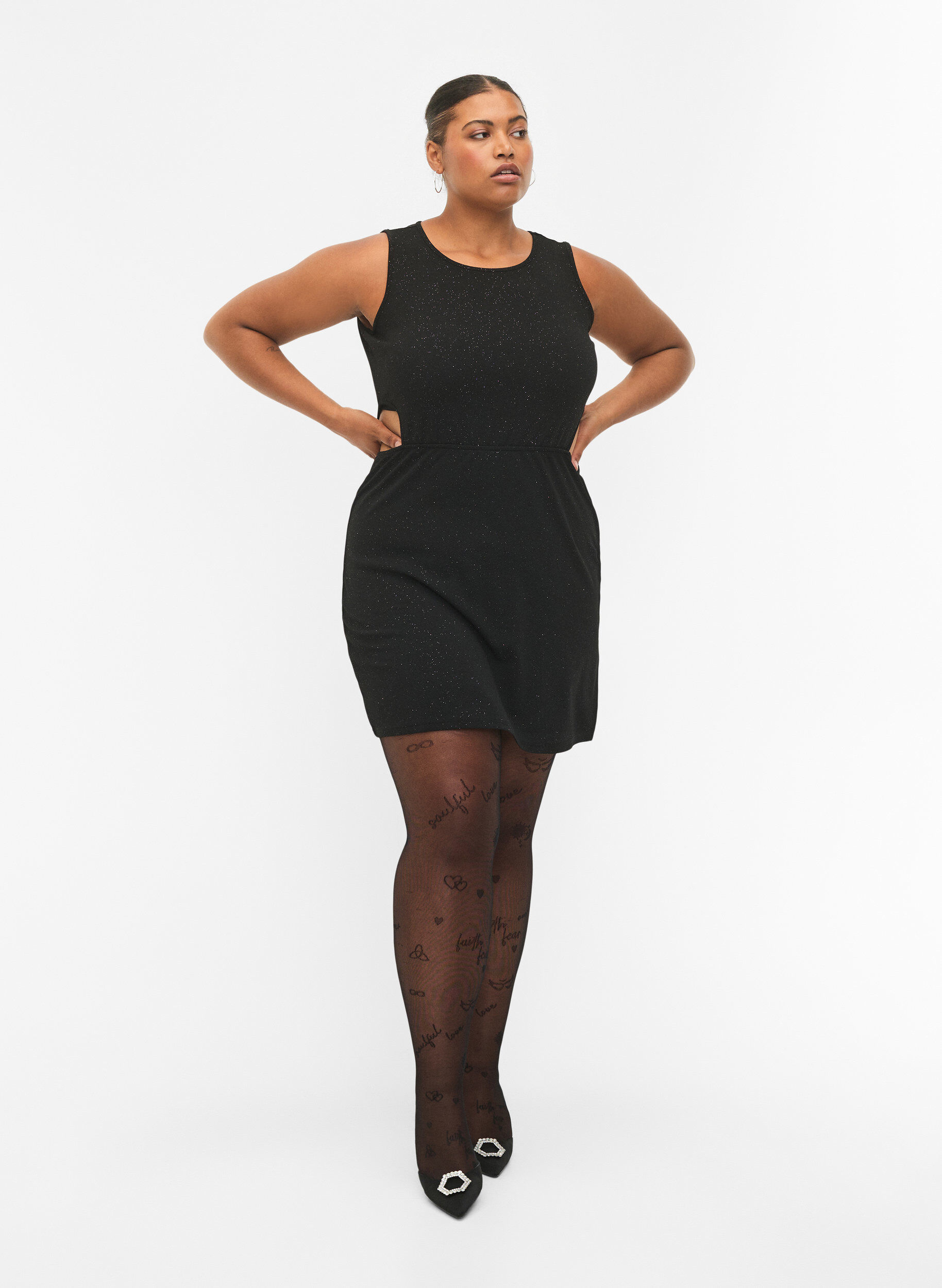 Zizzi &Auml;rmelloses Kleid mit ausgeschnittenem Teil, Black, Model image number 2