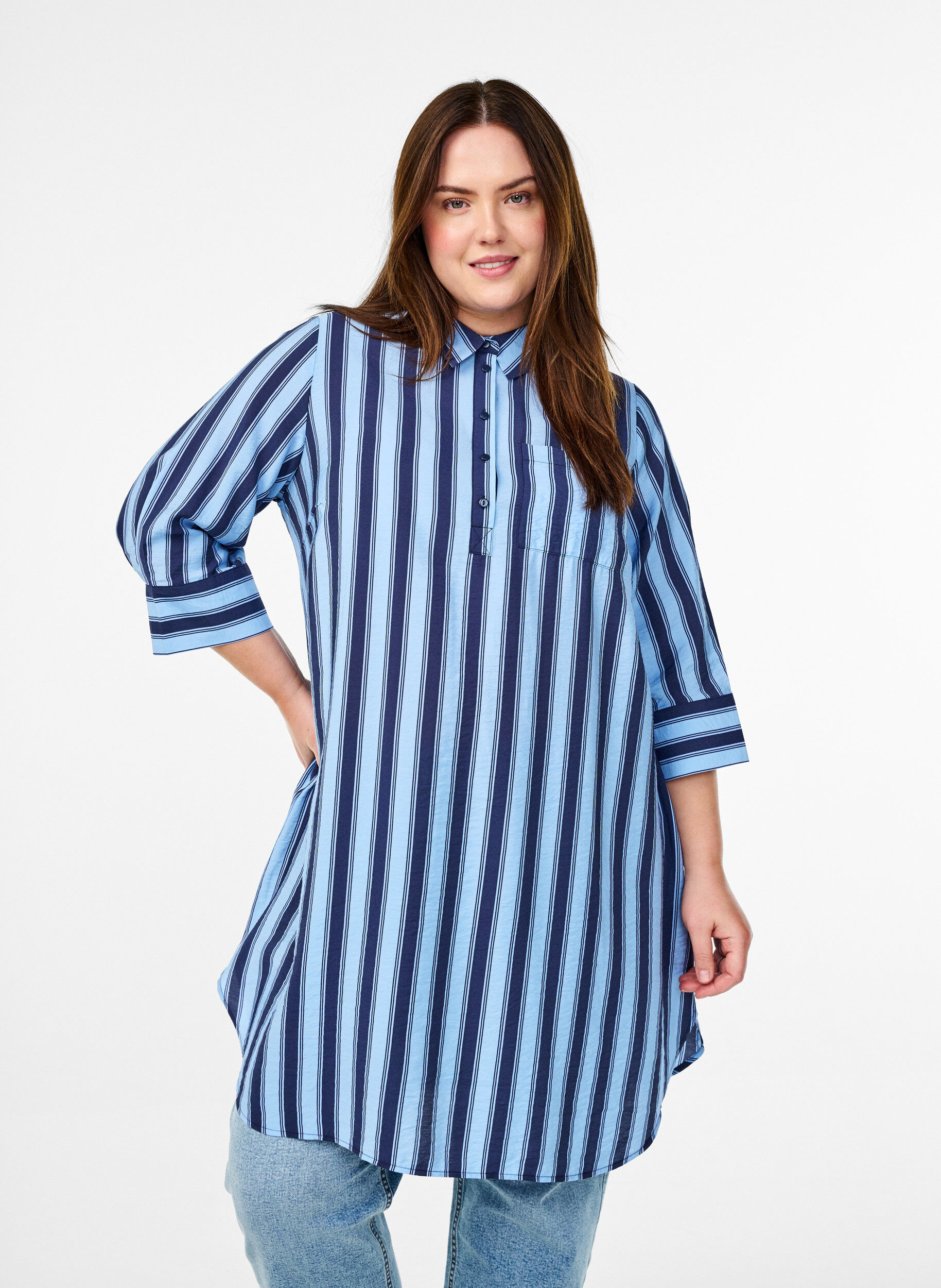 Zizzi Kleid mit Kragen und Brusttasche, Blau, Model image number 0