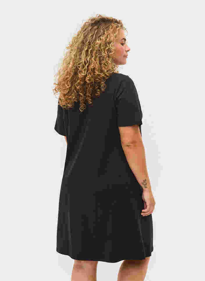 Kurzärmeliges Nachthemd mit V-Ausschnitt, Black, Model image number 1