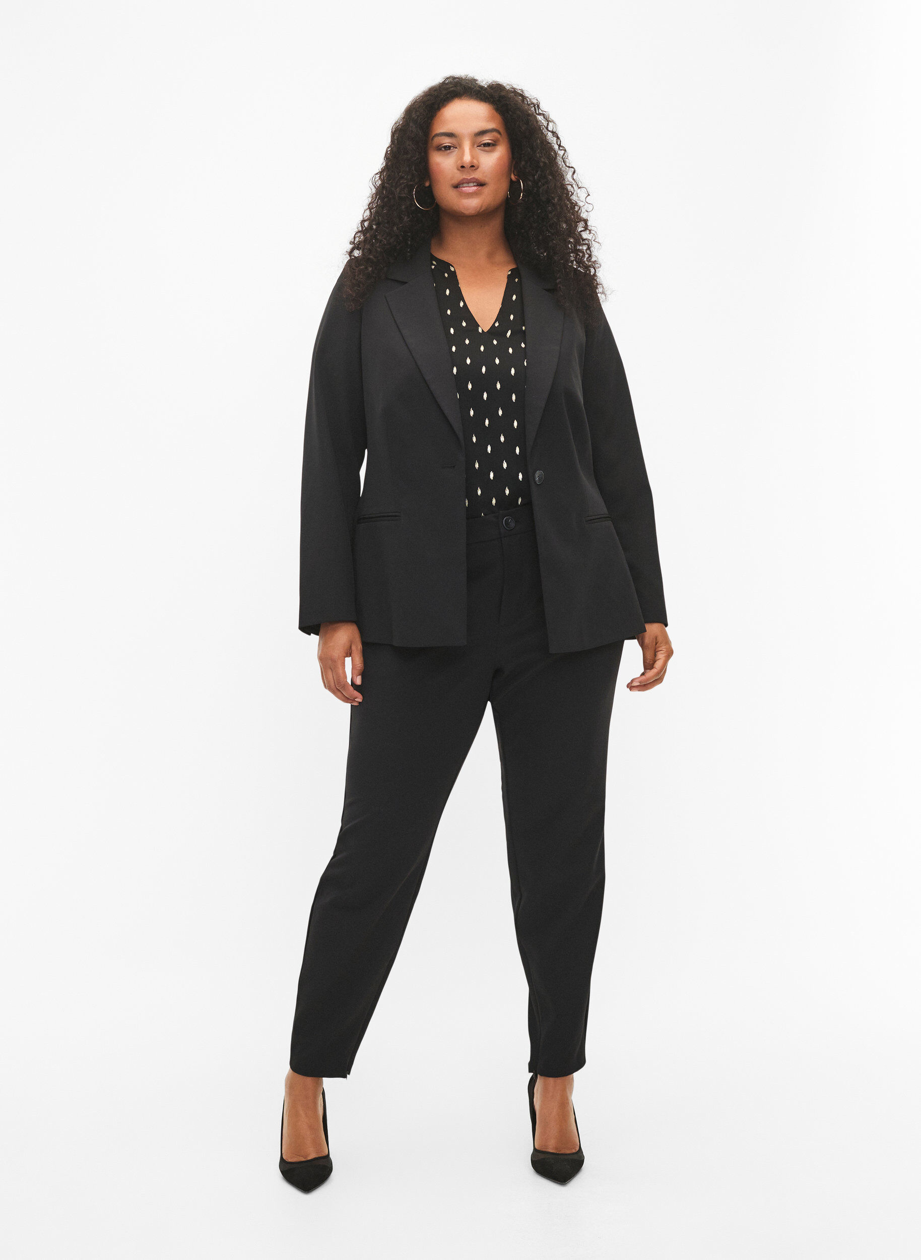 Zizzi Blazer mit Ein-Knopf-Verschluss, Black, Model image number 2