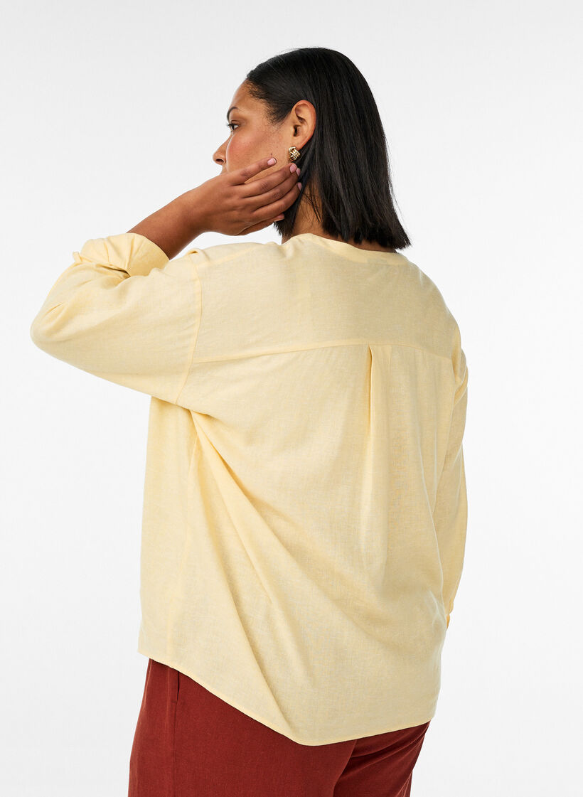 Bluse aus Leinen und Viskose mit V-Ausschnitt, Gelb, Model image number 2