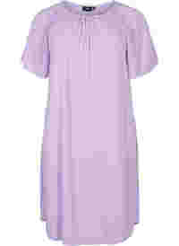 Kurzärmeliges Kleid aus Viskose