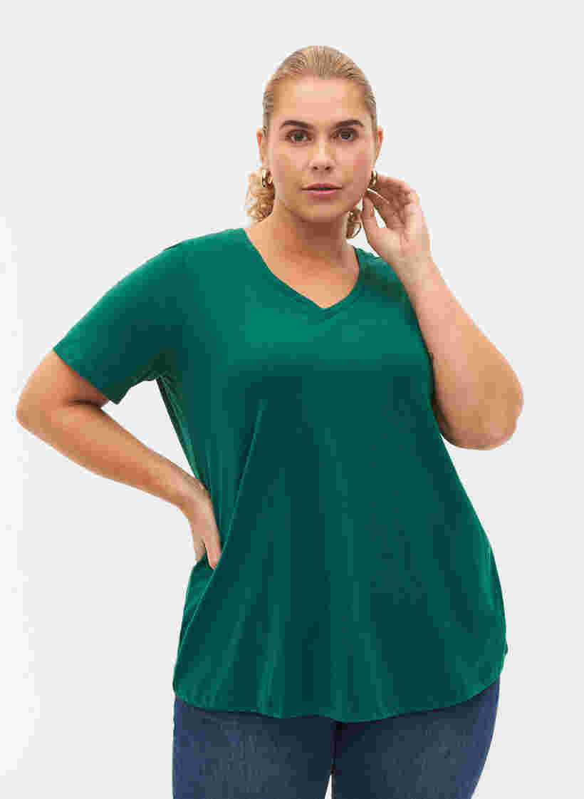 Einfarbiges basic T-Shirt aus Baumwolle, Evergreen, Model image number 0