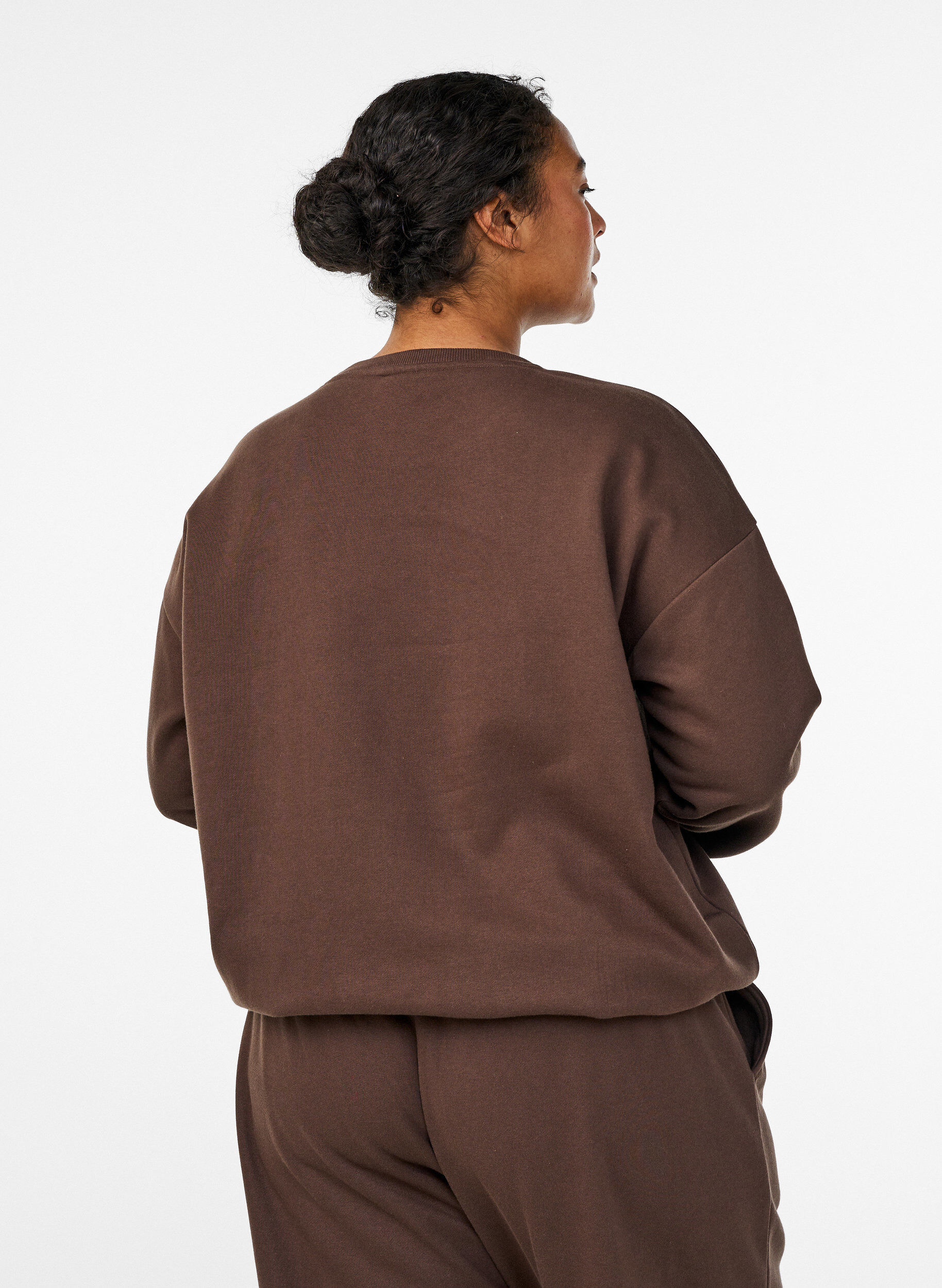 ZizziSweatshirt mit Motiv, Braun, Model image number 2