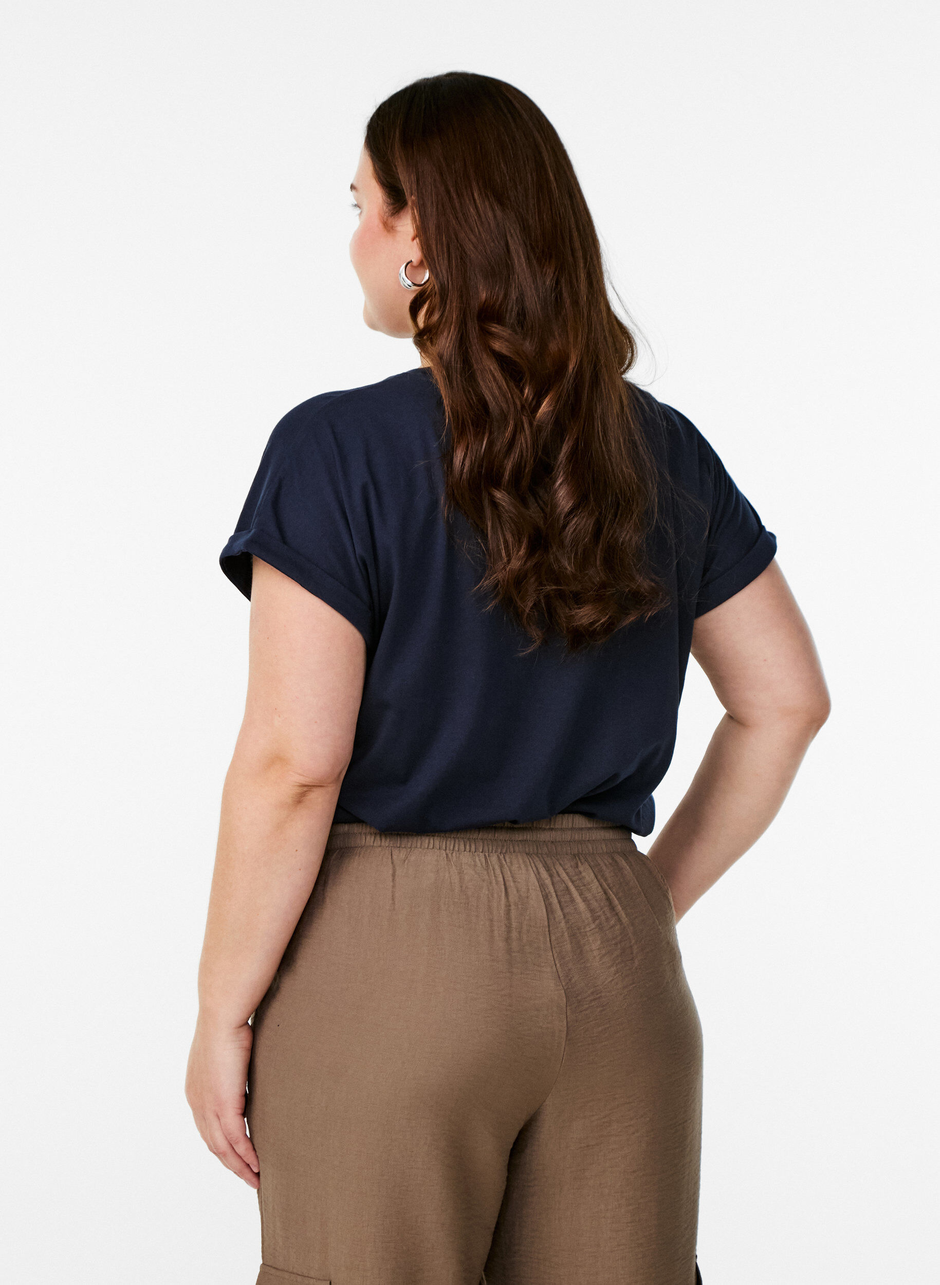 Zizzi Kurz&auml;rmeliges T-Shirt aus einer Baumwollmischung, Blau, Model image number 2