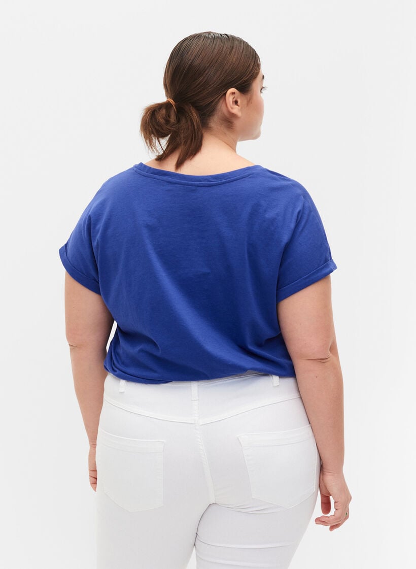 Kurz&auml;rmeliges T-Shirt aus einer Baumwollmischung, Blau, Model image number 2