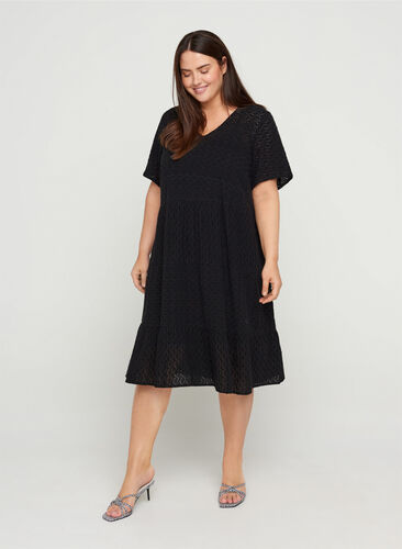 Kurzarm Kleid mit Lochstickerei, Black, Model image number 0