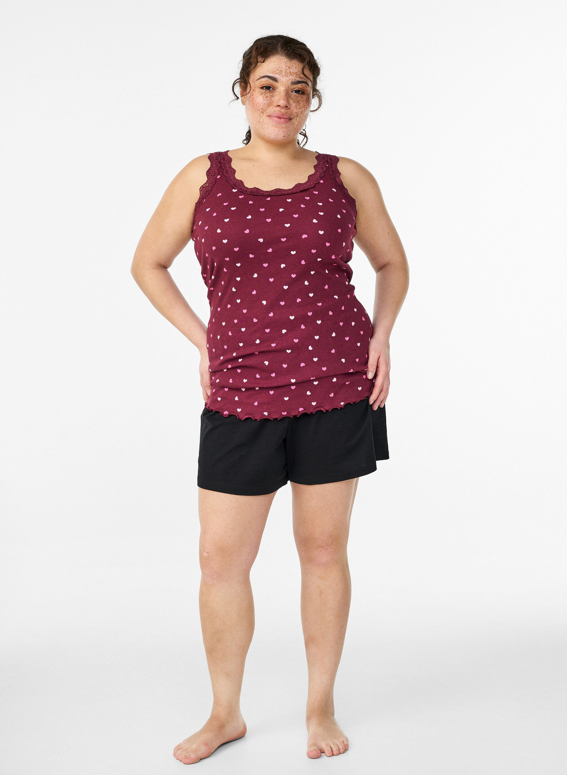 Zizzi Oberteil mit Aufdruck und Spitzenborte, Rot, Model image number 1