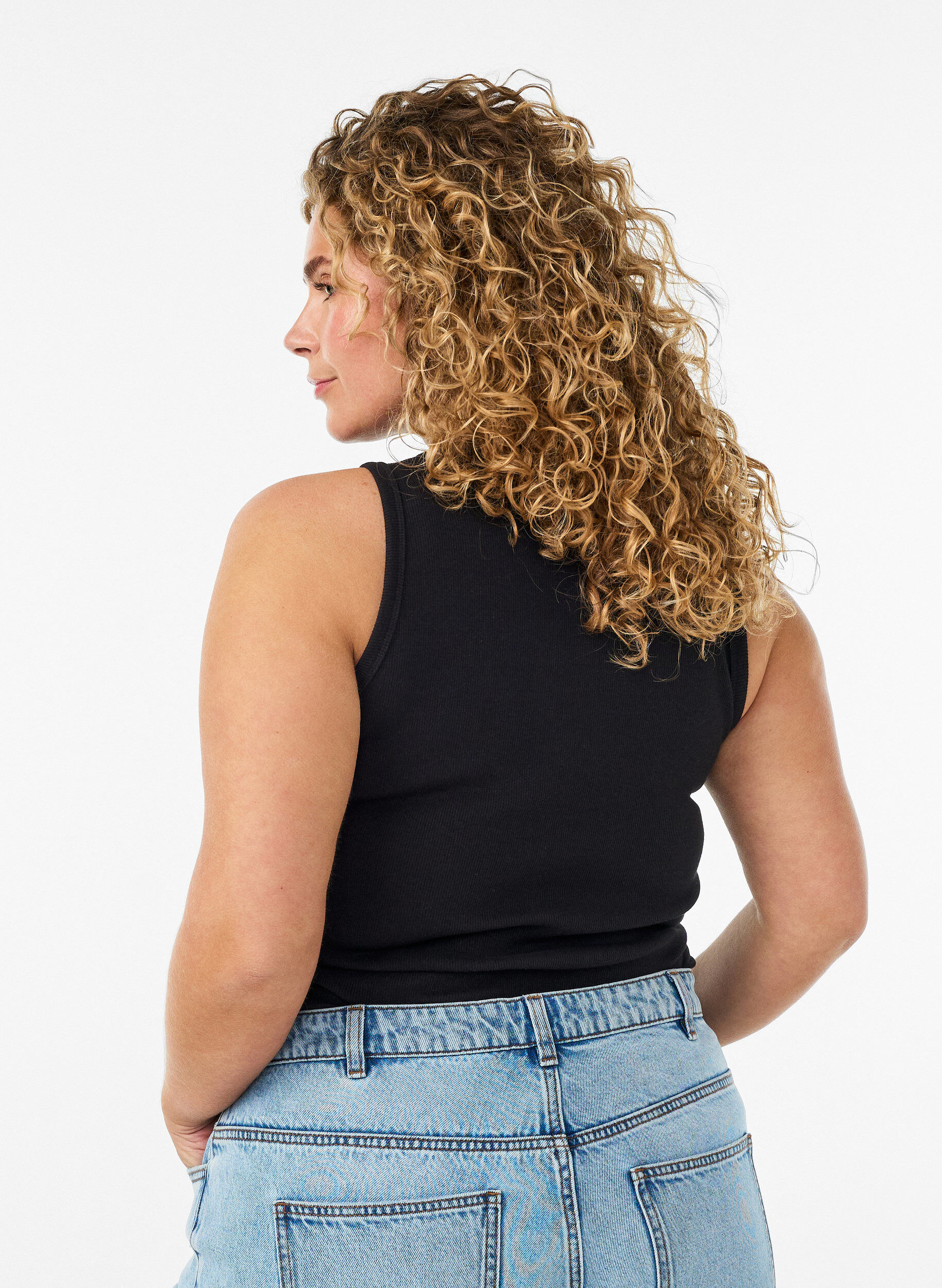 ZizziRipptop aus Baumwolle mit hohem Kragen, Schwarz, Model image number 2