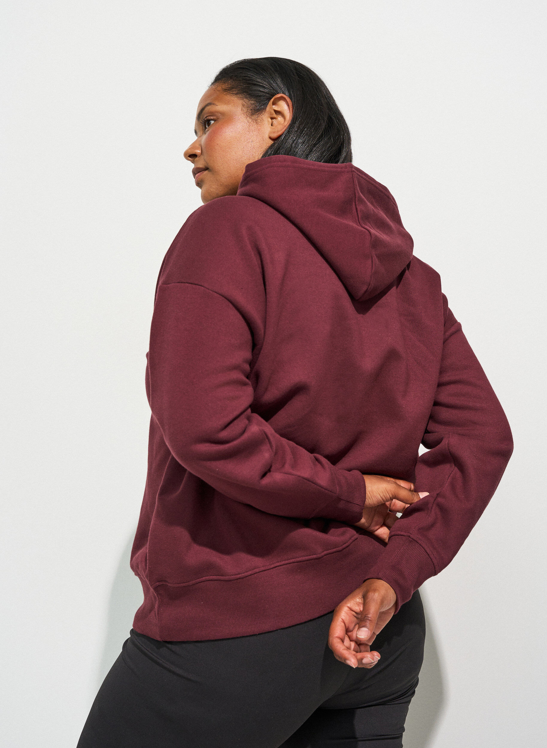ZizziHoodie mit Brustaufdruck, Rot, Model image number 2