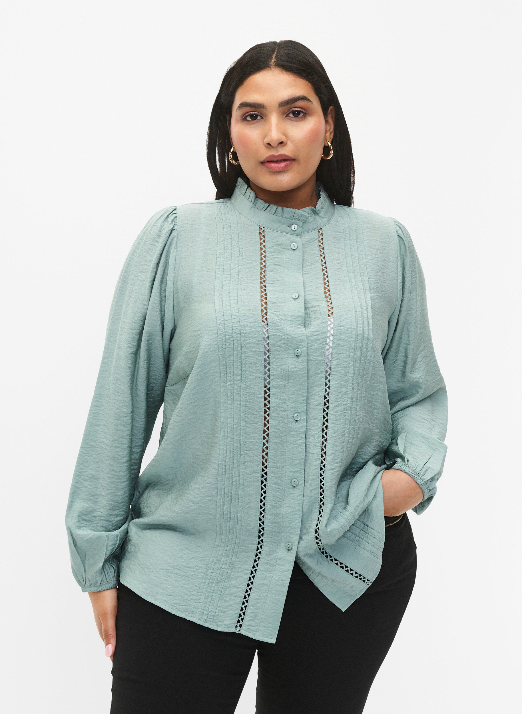 Zizzi  Hemdbluse aus Viskose mit ger&uuml;schtem Kragen, Chinois Green, Model image number 0