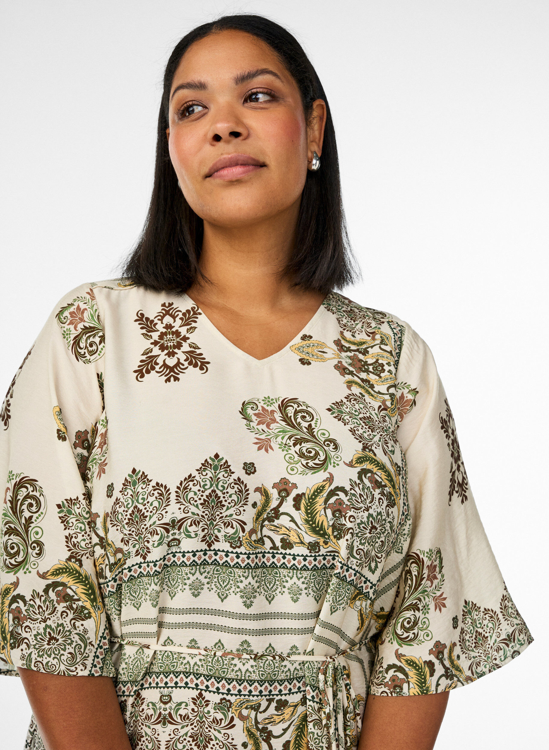 Zizzi Gemustertes Midikleid aus Viskose mit Bindeg&uuml;rtel, Gr&uuml;n, Model image number 2