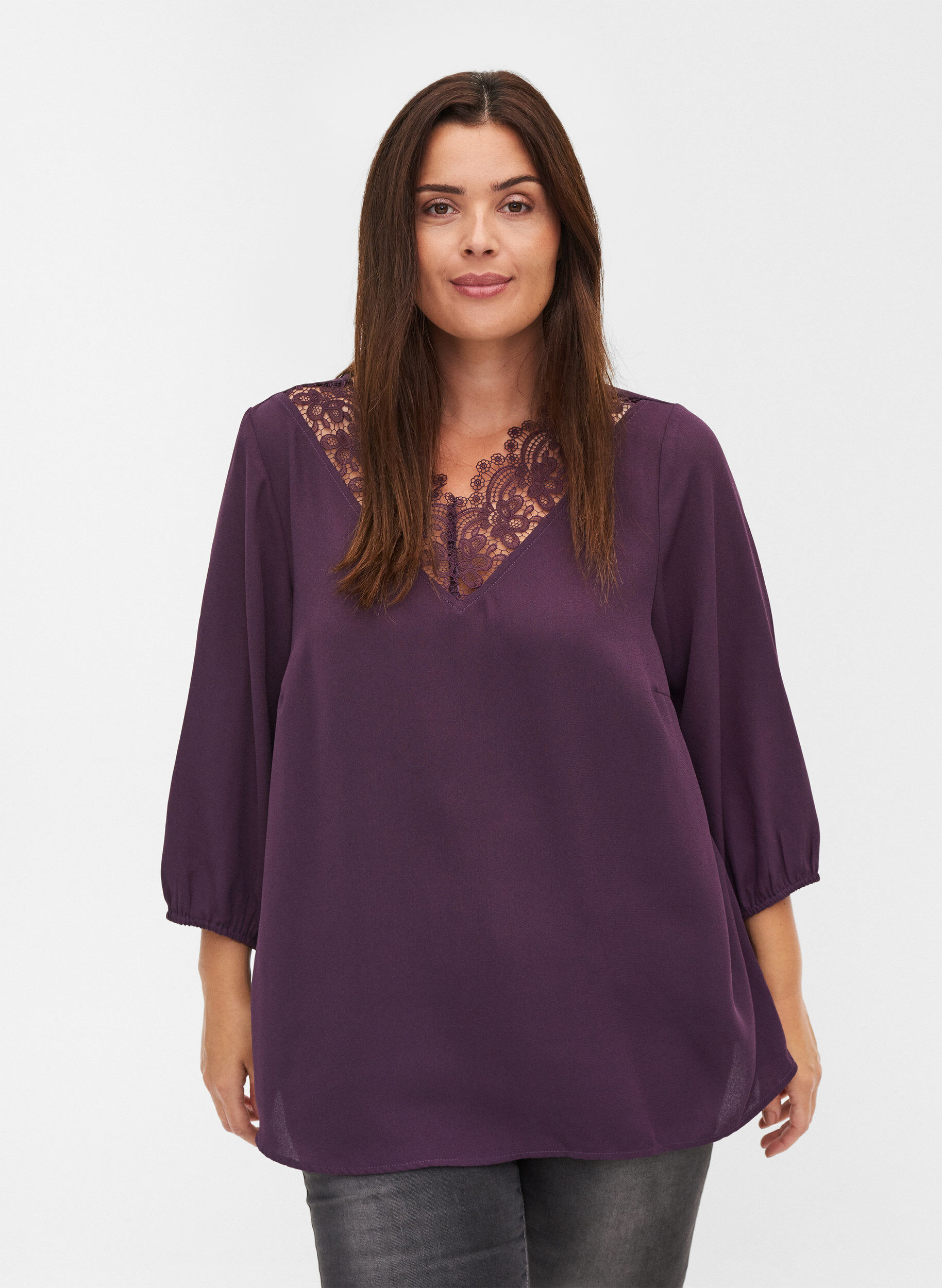 Zizzi Einfarbige Bluse mit Spitze und 3/4-&Auml;rmeln, Plum Perfect, Model image number 0