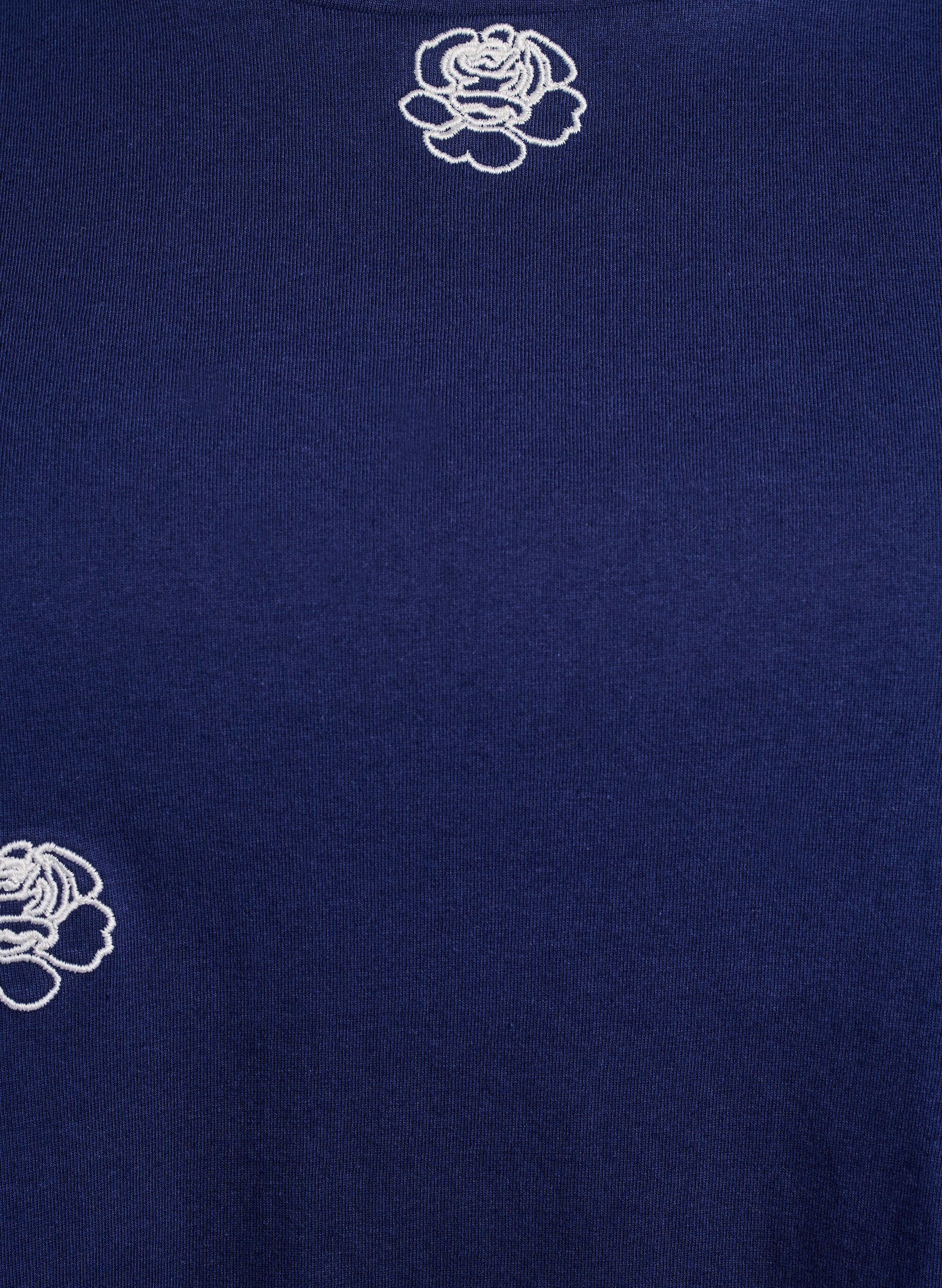 Zizzi T-Shirt aus Bio-Baumwolle mit aufgestickten Motiven, Blau, Packshot image number 2
