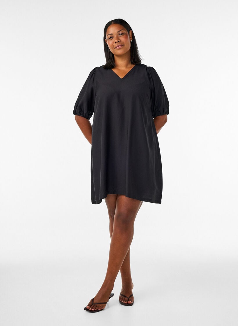 Kurzes A-Linien-Kleid mit V-Ausschnitt, Schwarz, Model image number 1