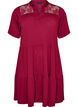 Jerseykleid mit Spitzendetails und mehrlagigem Rock, Rot, Packshot image number 0