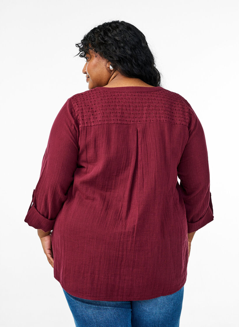 Bluse aus Baumwollmusselin mit Lochstickerei, Dunkles Bordeaux, Model image number 2